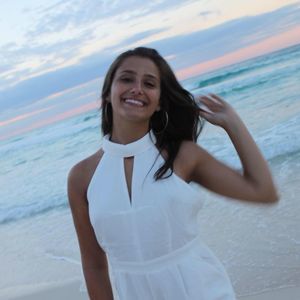 Meet your Posher, Nina